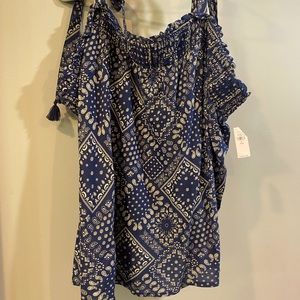 Old Navy top. Tie top